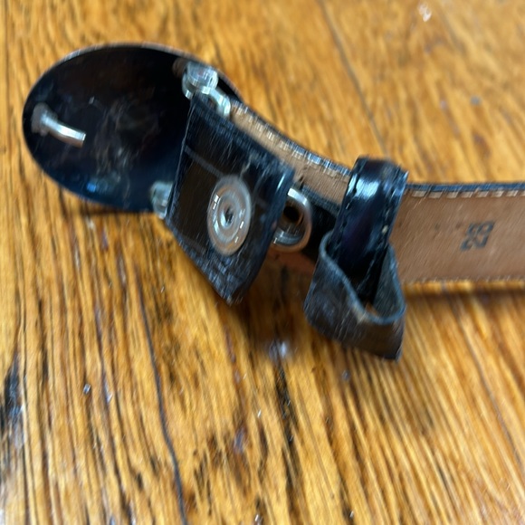 Vintage Brighton black croc print belt.  Size Medium (28). - Picture 10 of 10